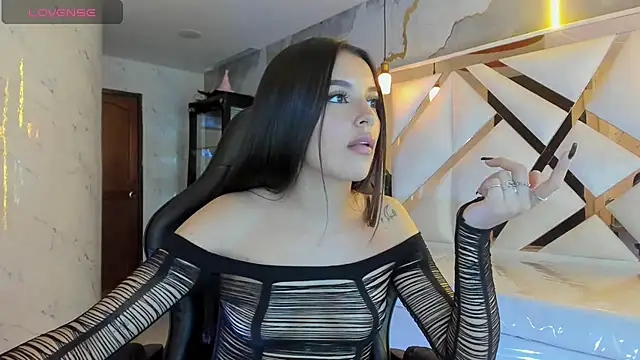 sophiadoll tf online show from April 2026 08:36:02 PM