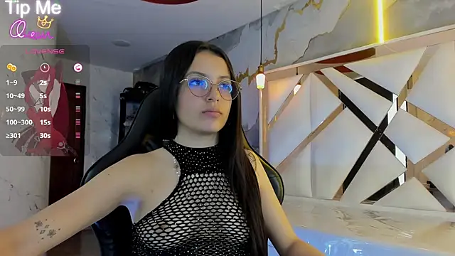 Snapshot of sophiadoll_tf chatting on April 2026 08:15:02 PM sophiadoll tf online show from April 2026 08:15:02 PM