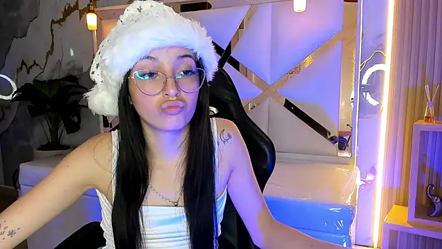 Snapshot of sophiadoll_tf chatting on December 2025 08:36:02 PM sophiadoll tf online show from December 2025 08:36:02 PM