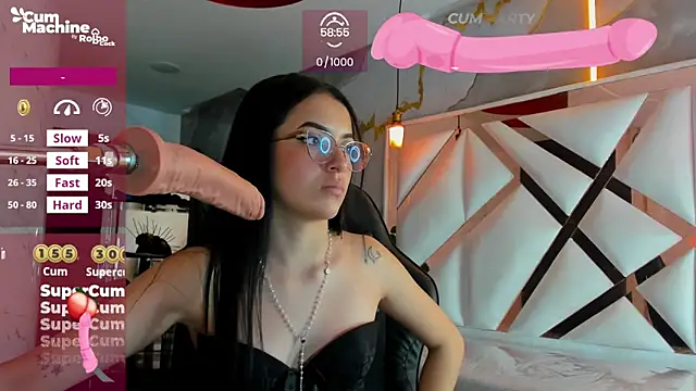 Snapshot of sophiadoll_tf chatting on November 2025 08:23:01 PM sophiadoll tf online show from November 2025 08:23:01 PM