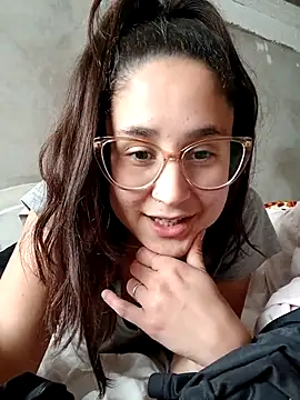 Snapshot of linameii chatting on October 2025 04:41:02 PM linameii online show from October 2025 04:41:02 PM