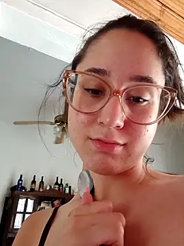 Snapshot of linameii chatting on November 2025 05:24:01 PM linameii online show from November 2025 05:24:01 PM