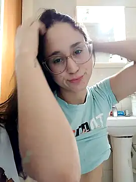 Snapshot of linameii chatting on October 2025 02:54:02 AM linameii online show from October 2025 02:54:02 AM