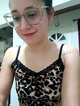 Snapshot of linameii chatting on November 2025 11:47:02 PM linameii online show from November 2025 11:47:02 PM