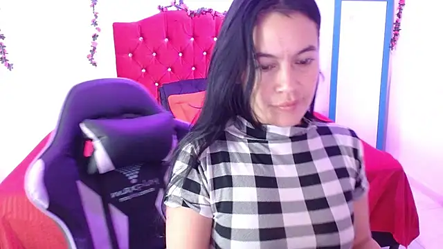 cristal1609 online show from February 2026 12:33:01 PM