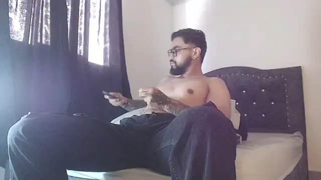 Chrys harris77 online show from April 2026 06:23:01 PM