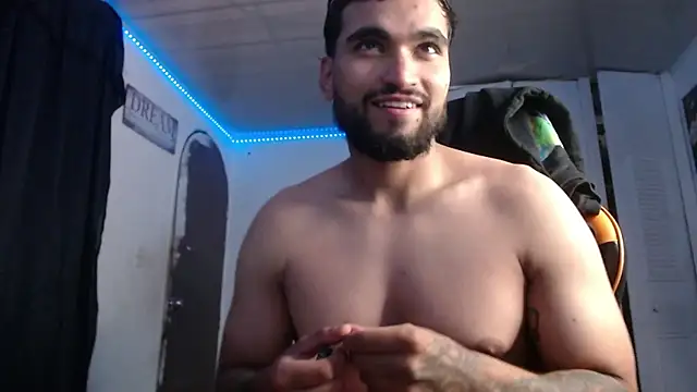 Snapshot of Chrys_harris77 chatting on October 2025 10:13:01 PM Chrys harris77 online show from October 2025 10:13:01 PM