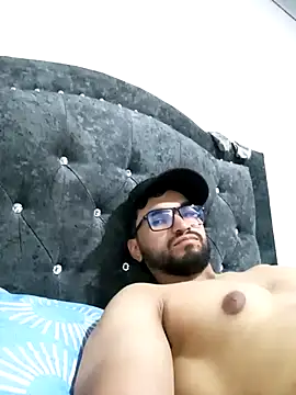 Snapshot of Chrys_harris77 chatting on October 2025 02:22:01 AM Chrys harris77 online show from October 2025 02:22:01 AM