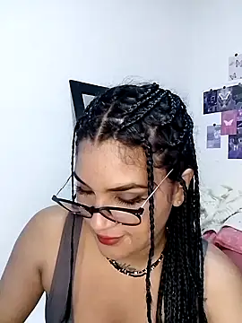 Snapshot of Renata_Zoe chatting on October 2025 01:41:02 AM Renata Zoe online show from October 2025 01:41:02 AM