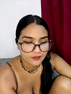 Renata Zoe online show from November 2025 02:01:02 AM