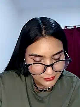 Renata Zoe online show from October 2025 02:11:01 AM