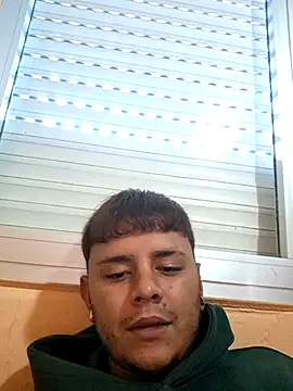 Snapshot of Meenlove chatting on September 2025 07:37:02 AM Meenlove online show from September 2025 07:37:02 AM