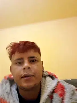 Snapshot of Meenlove chatting on October 2025 11:02:02 PM Meenlove online show from October 2025 11:02:02 PM
