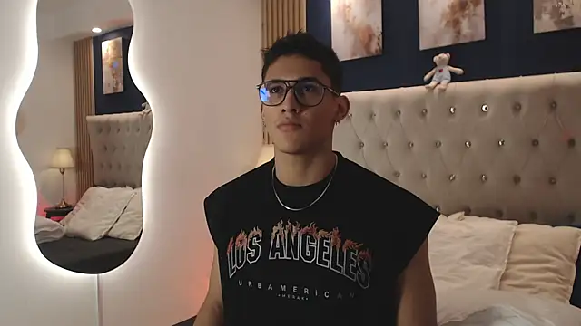 SalvadorFit online show from February 2026 08:10:01 PM