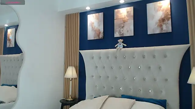 SalvadorFit online show from April 2026 08:10:01 PM