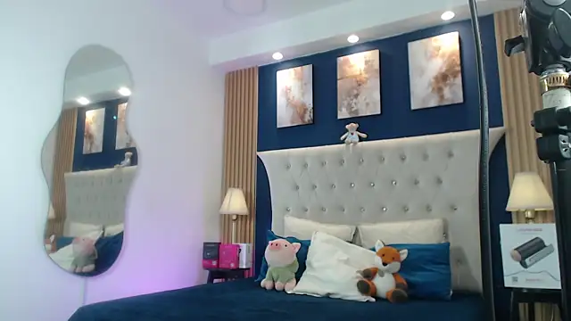 SalvadorFit online show from April 2026 08:26:02 PM