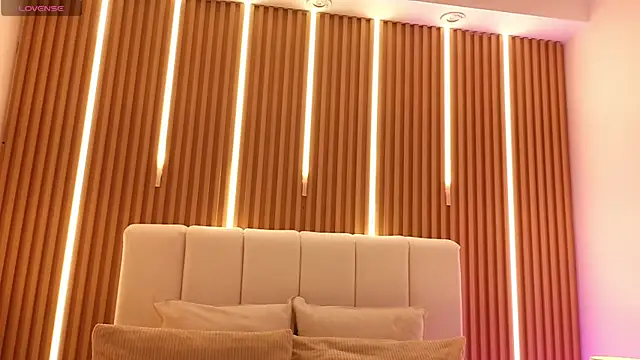 SalvadorFit online show from April 2026 08:23:02 PM