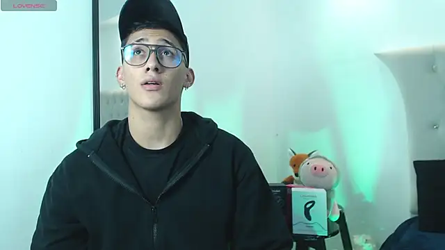 SalvadorFit online show from February 2026 08:26:01 PM