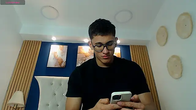 SalvadorFit online show from March 2026 08:25:01 PM