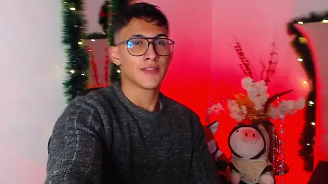 SalvadorFit online show from December 2025 09:17:01 PM