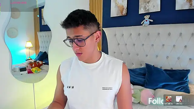 SalvadorFit online show from July 2026 08:20:02 PM