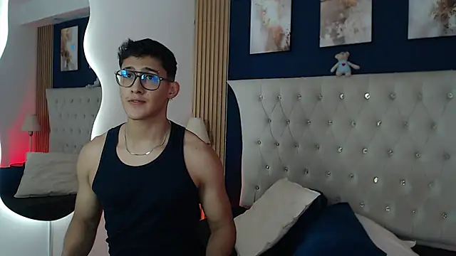 SalvadorFit online show from March 2026 08:16:01 PM