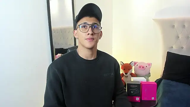 SalvadorFit online show from February 2026 08:40:02 PM