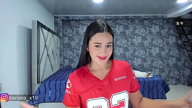 Snapshot of Daniela_x19 chatting on April 2026 01:13:02 AM Daniela x19 online show from April 2026 01:13:02 AM