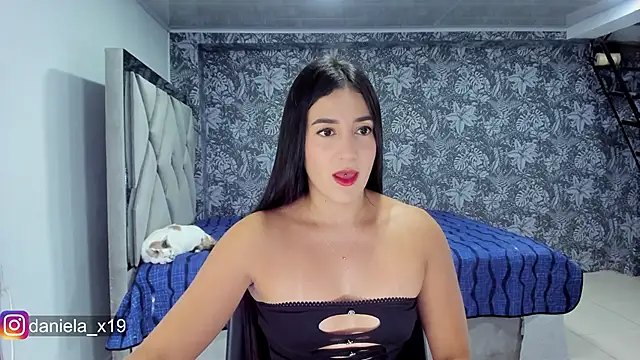 Snapshot of Daniela_x19 chatting on April 2026 12:42:01 AM Daniela x19 online show from April 2026 12:42:01 AM
