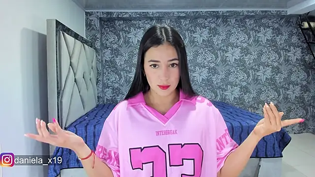 Snapshot of Daniela_x19 chatting on April 2026 12:37:01 AM Daniela x19 online show from April 2026 12:37:01 AM