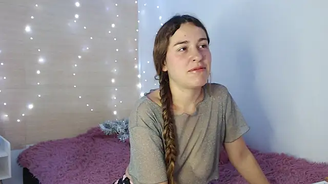 kat desiree online show from December 2025 01:11:02 PM