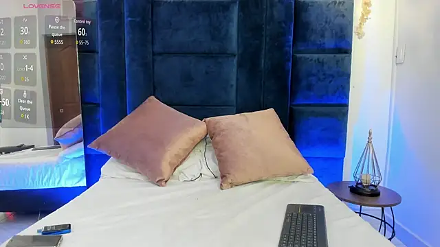 Snapshot of Dixiebelle chatting on October 2025 12:45:01 AM Dixiebelle online show from October 2025 12:45:01 AM