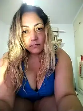 Snapshot of Lunita86 chatting on October 2025 07:59:02 PM Lunita86 online show from October 2025 07:59:02 PM