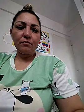 Lunita86 online show from March 2026 04:08:02 PM