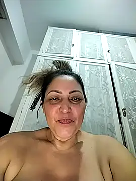 Lunita86 online show from May 2026 03:08:01 AM