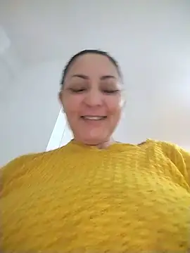 Lunita86 online show from June 2026 03:39:02 PM