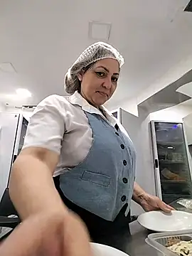 Lunita86 online show from May 2026 11:27:01 AM