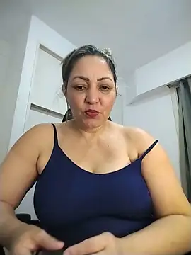 Lunita86 online show from June 2026 02:11:02 AM