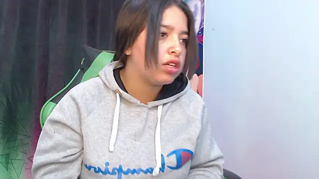Snapshot of queen_salomme chatting on September 2025 12:29:02 PM queen salomme online show from September 2025 12:29:02 PM