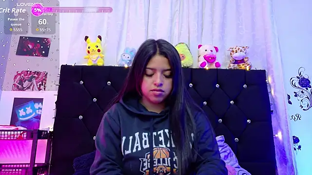 Snapshot of queen_salomme chatting on September 2025 11:26:01 AM queen salomme online show from September 2025 11:26:01 AM