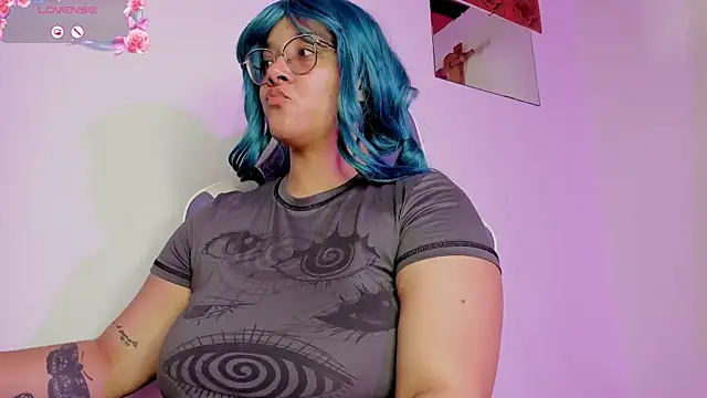 Lilithh Kuro online show from February 2026 12:44:02 AM