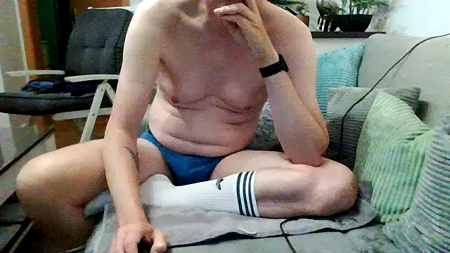 Snapshot of pup_benji chatting on May 2026 02:40:02 AM pup benji online show from May 2026 02:40:02 AM