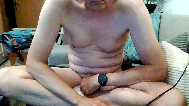 Snapshot of pup_benji chatting on May 2026 04:27:02 AM pup benji online show from May 2026 04:27:02 AM