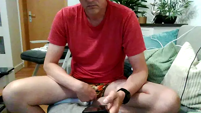Snapshot of pup_benji chatting on June 2026 04:28:01 AM pup benji online show from June 2026 04:28:01 AM