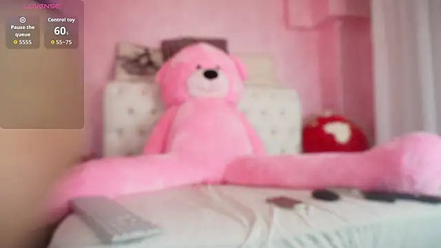 Zayla Skye online show from October 2025 03:39:02 AM