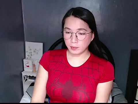 XxBigcumxX online show from October 2025 04:33:01 AM