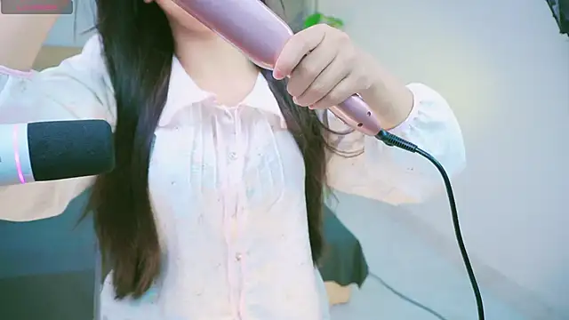 Cherry-26 online show from November 2025 01:14:01 PM