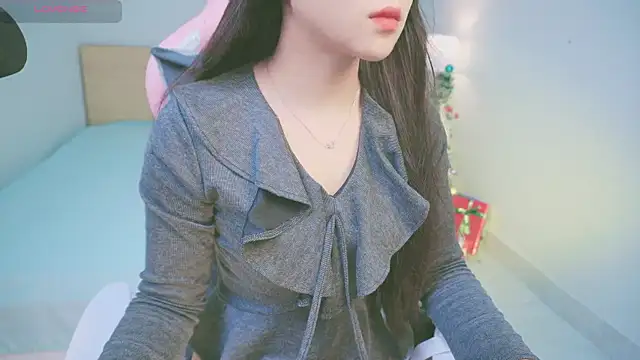 Cherry-26 online show from December 2025 02:22:02 AM