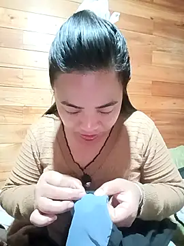 Snapshot of tulipsexy chatting on February 2026 02:21:01 AM tulipsexy online show from February 2026 02:21:01 AM