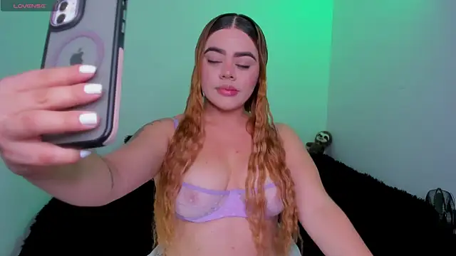 isabella arias2 online show from September 2025 11:55:02 PM